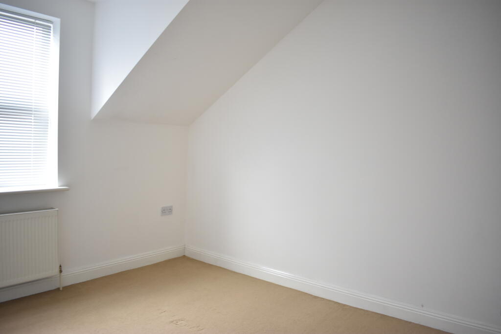 Apartment in Bournemouth, Lansdowne - View 4