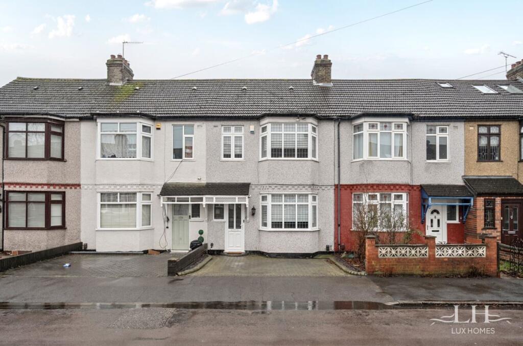 Main image of property: Strathmore Gardens, Hornchurch