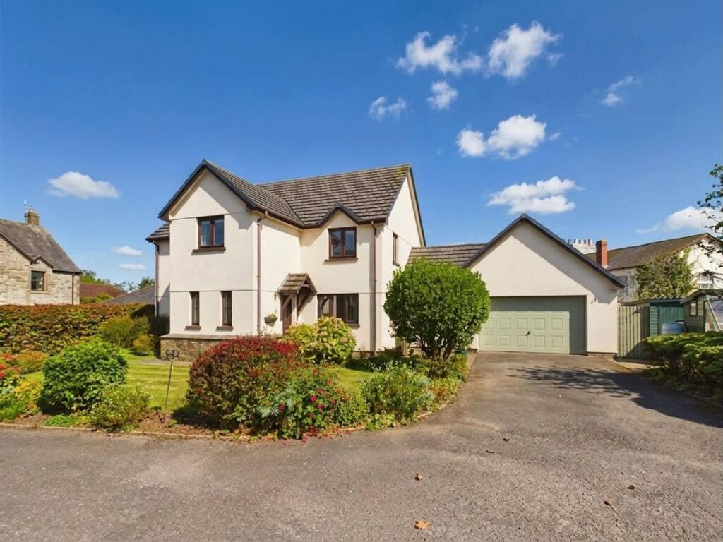 Main image of property: East Street, Sheepwash, Beaworthy