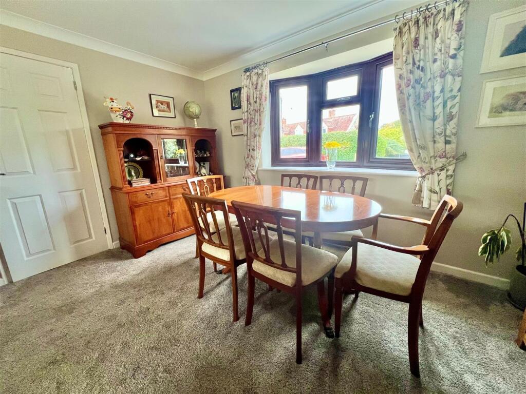 House in Portsmouth - More