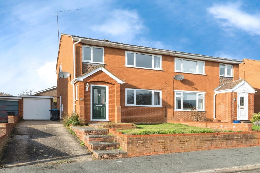 Main image of property: Perth Close, Bletchley, Milton Keynes, Buckinghamshire, MK3