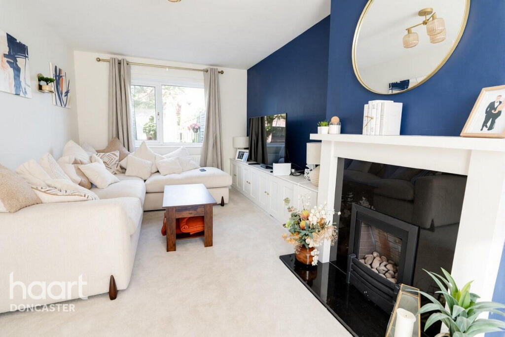 House in Doncaster, Scawthorpe - View 5