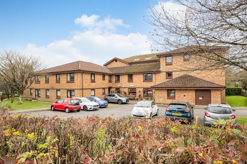 Apartment in Swansea - More