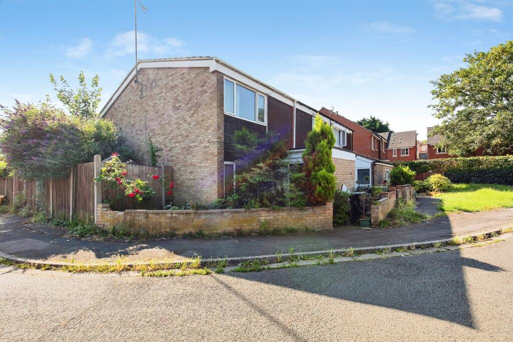 Main image of property: Ponds Close, Raunds