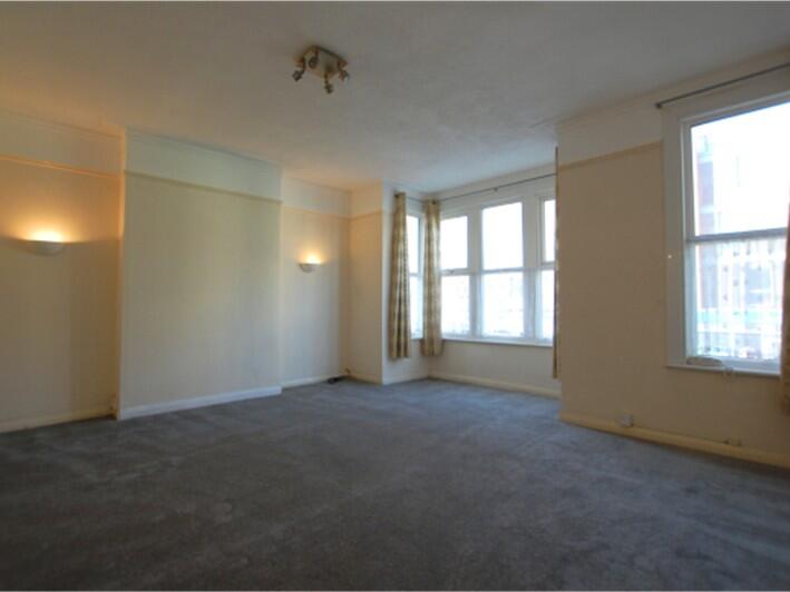 Southchurch Road, Southend-On-Sea, Essex, SS1 photo 3