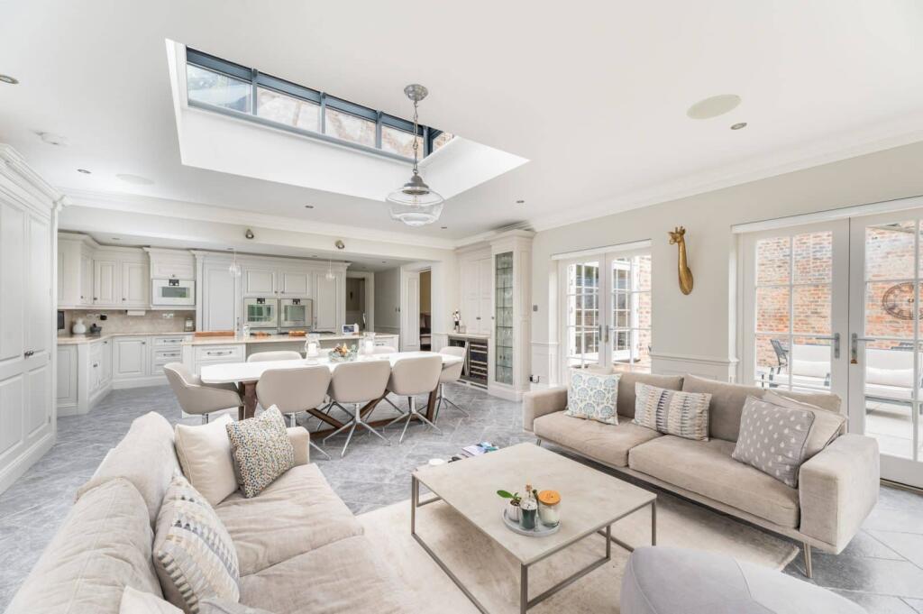House in York - View 2