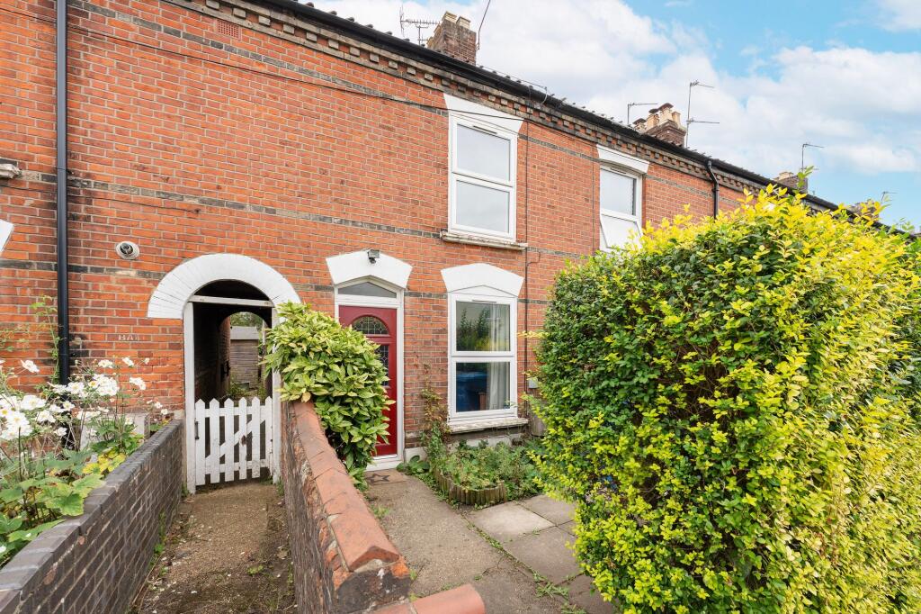 3-bed terraced on Waterloo Road, Norwich, £200,000