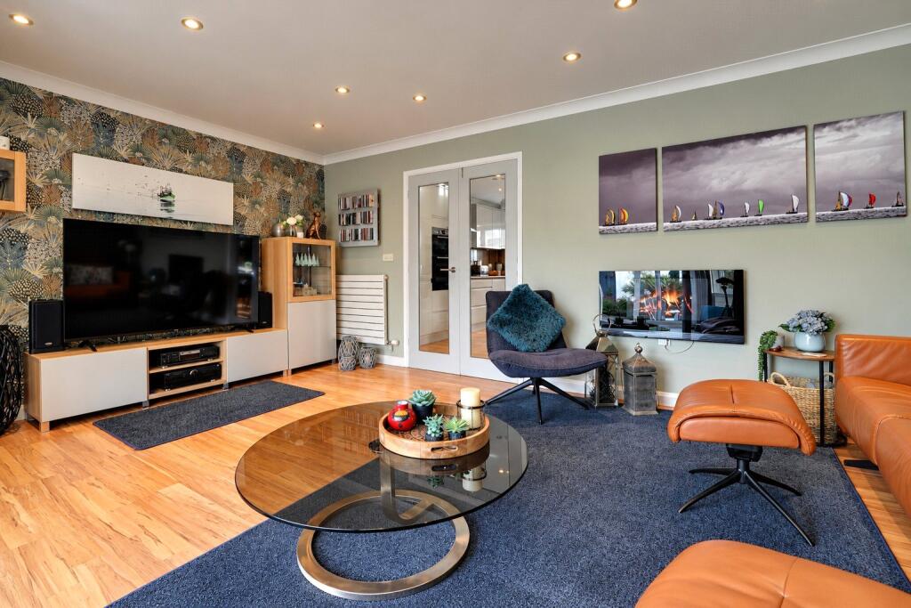 Lynhurst Avenue, Sticklepath, Barnstaple, Devon, EX31 photo 4