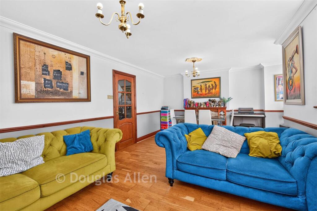 House in Southend-on-Sea - View 5