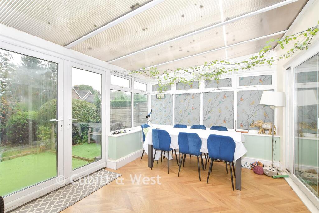 House in East Grinstead, Ashurst Wood - View 4