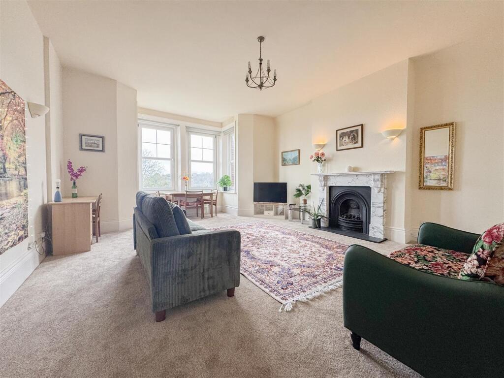 Apartment in Hastings, Trinity Triangle, Bohemia - View 4