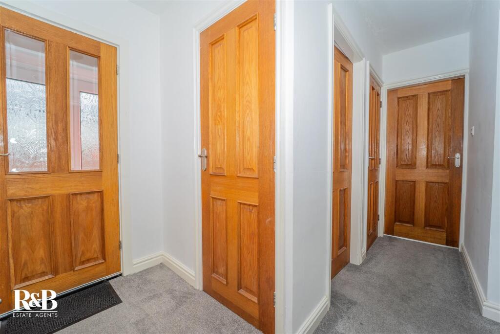 Monkswell Avenue, Bolton Le Sands, Carnforth photo 4