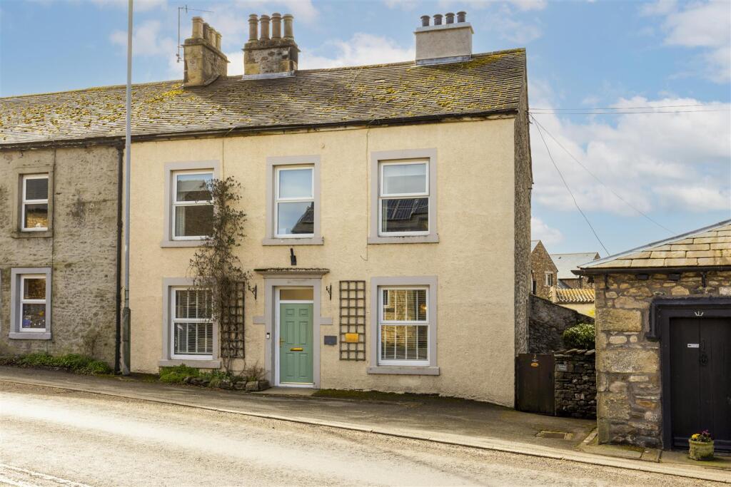 Main image of property: Maythorne, Ingleton