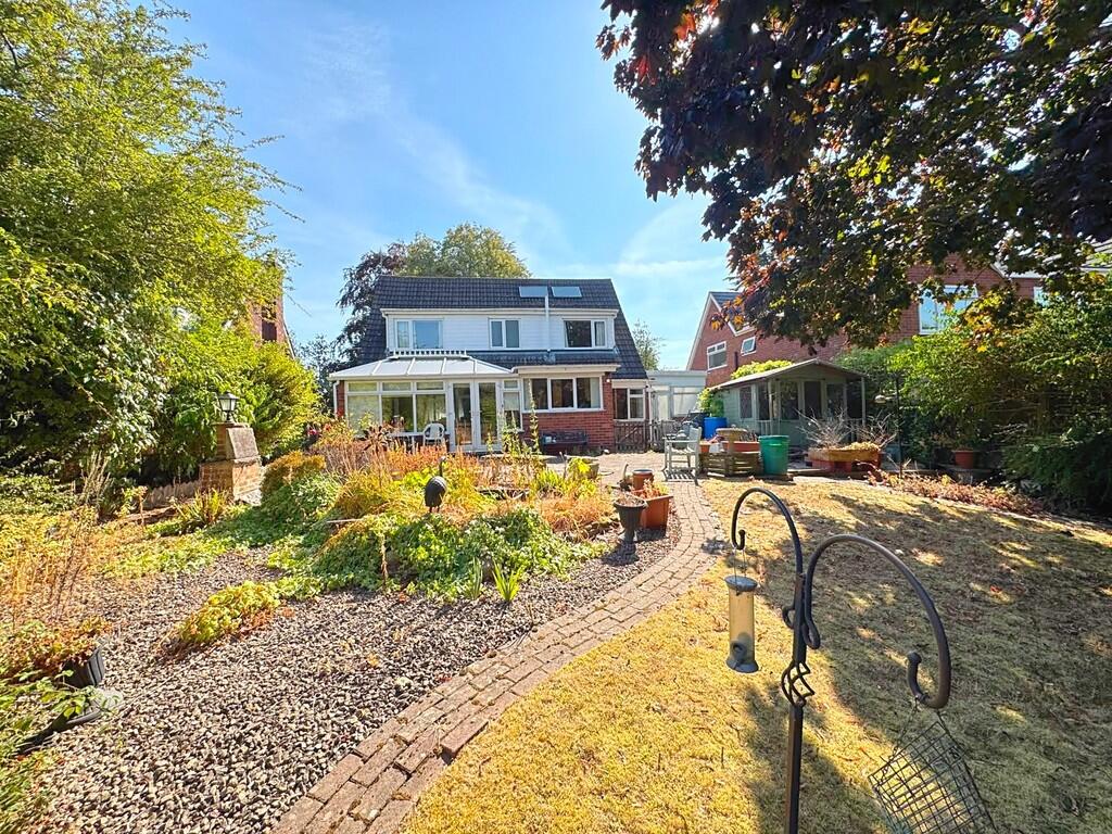 House in Worcester, Worcestershire - View 3
