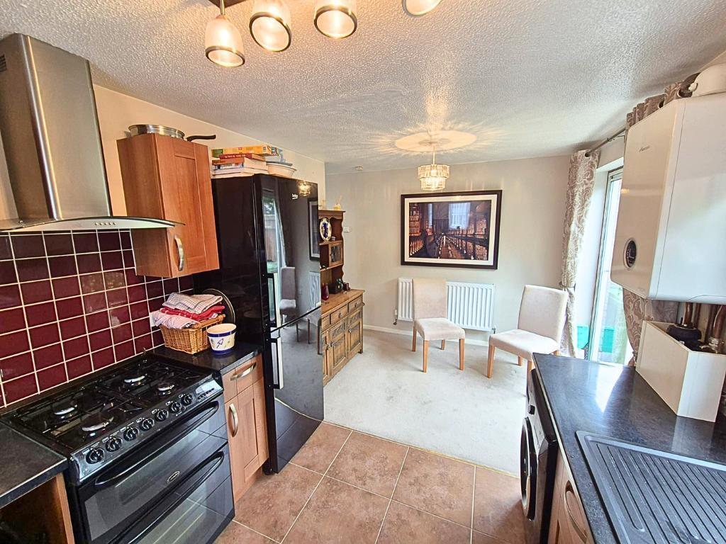 1, Battlebridge Close, Leominster, HR6 8TH photo 4
