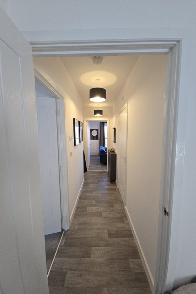 Laver Drive, Chesterfield, S41 photo 5