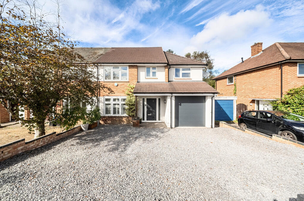 Falstaff Avenue, Earley, Reading