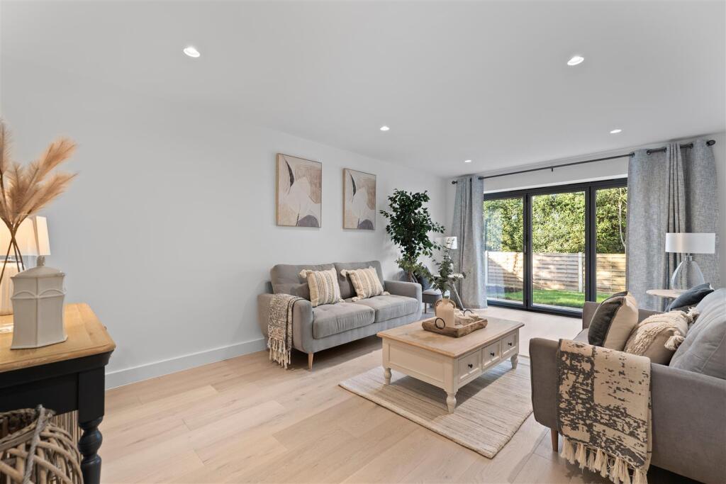 House in Rushcliffe, East Bridgford - View 4