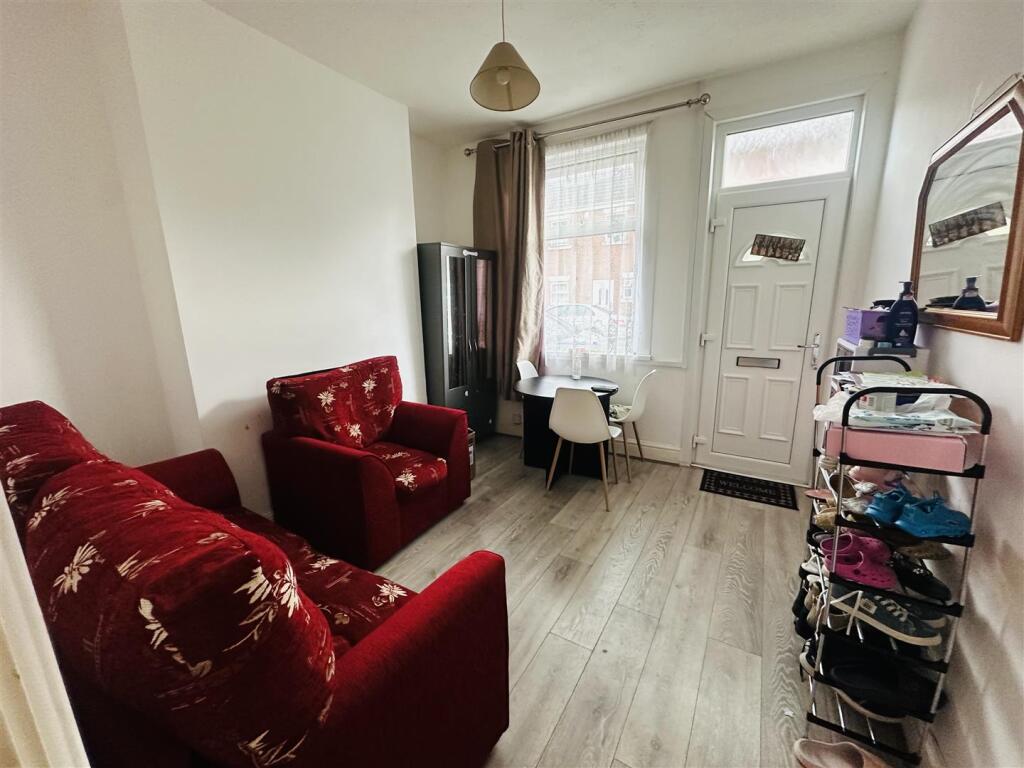 House in Coventry, Ball Hill - View 2