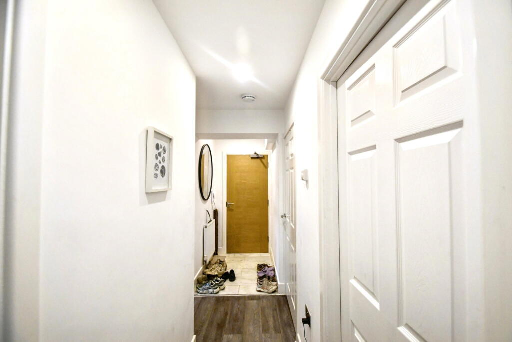 Apartment in Truro - View 2