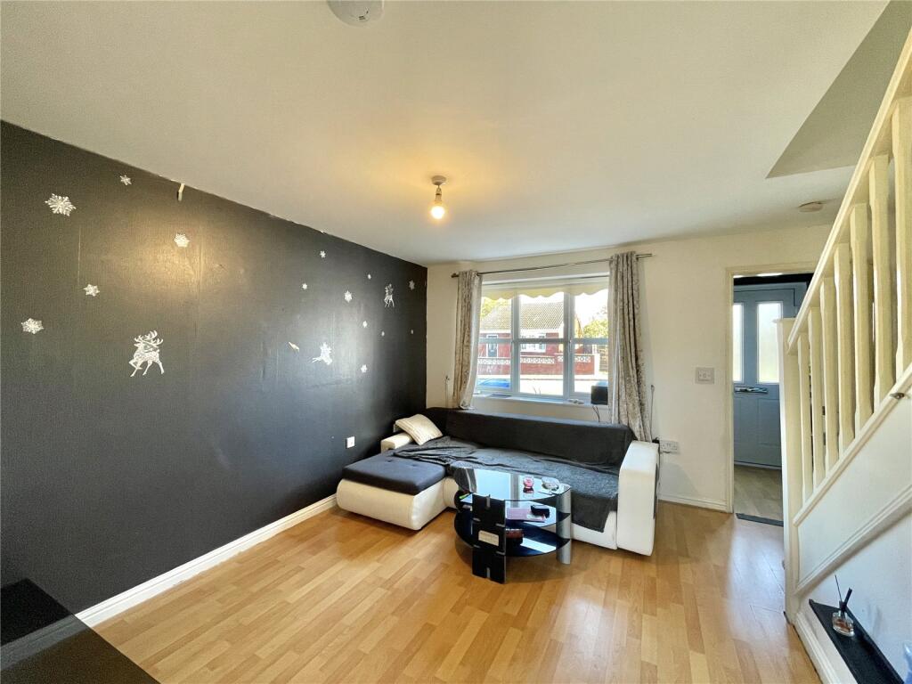 West Bank Street, Widnes, Cheshire, WA8 photo 2