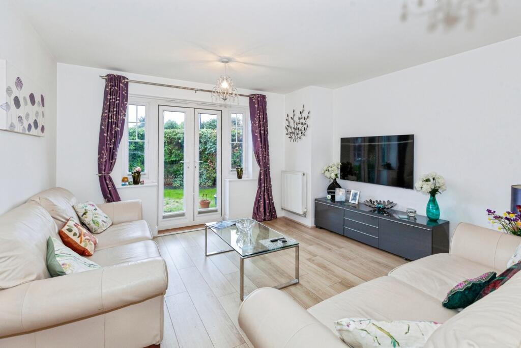 Apartment in Maidenhead, Bray Wick - View 4