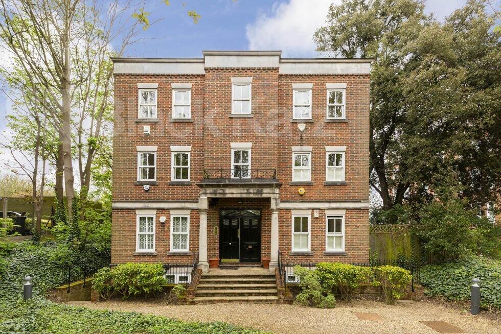 Main image of property: Cholmeley Park, Highgate  N6