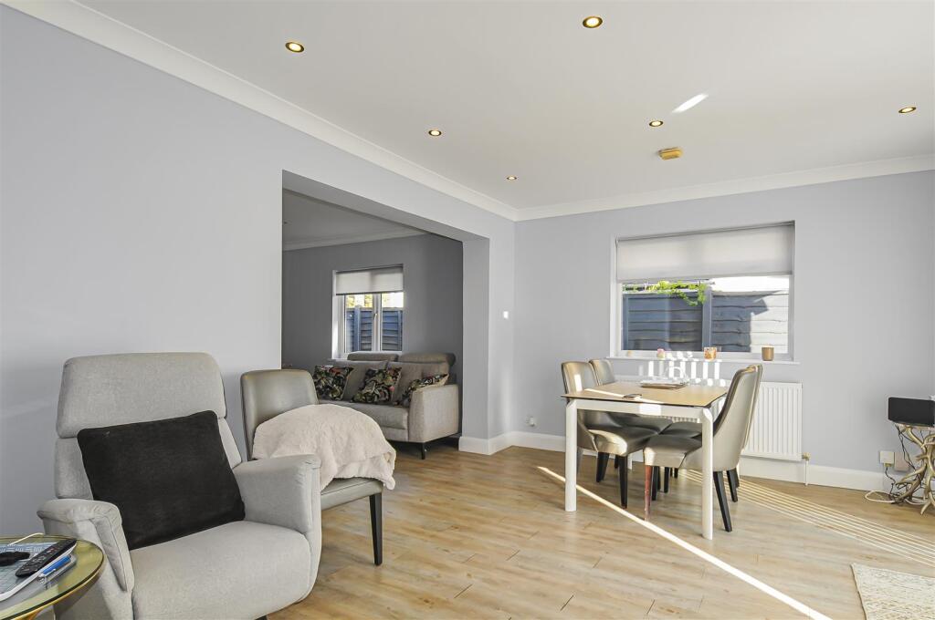 Additional image 3 of South Riding, Bricket Wood, St. Albans