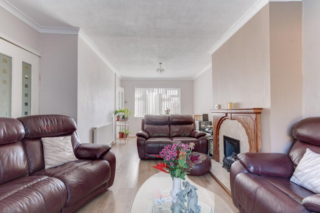 Clewley Grove, Quinton, Birmingham, West Midlands, B32 photo 4