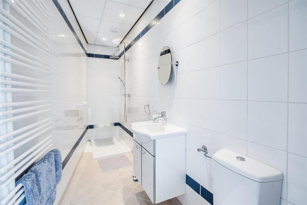 Additional image 60 of Selwyn Walk, Little Aston, Sutton Coldfield