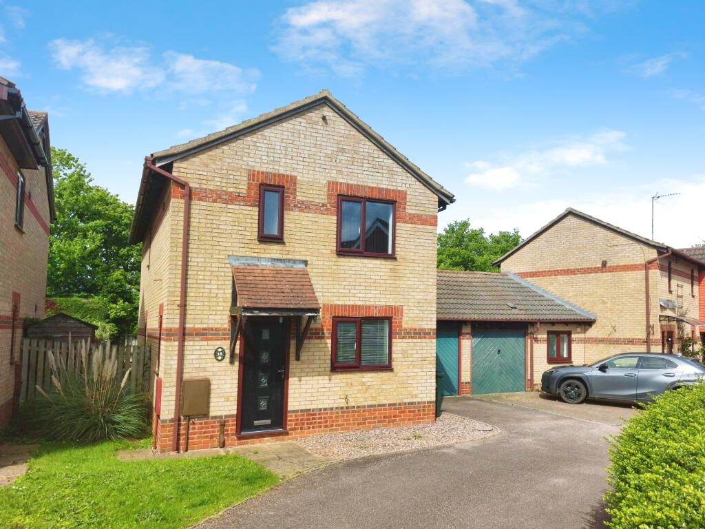 Main image of property: Spruce Drive, Bicester, Oxfordshire