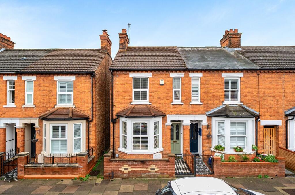 3-bed terraced on Dudley Street, Bedford, £360,000