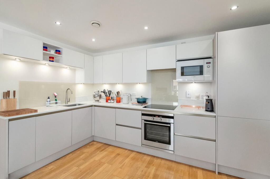 Cromwell Road, Cambridge, CB1 3Fa - Mehr