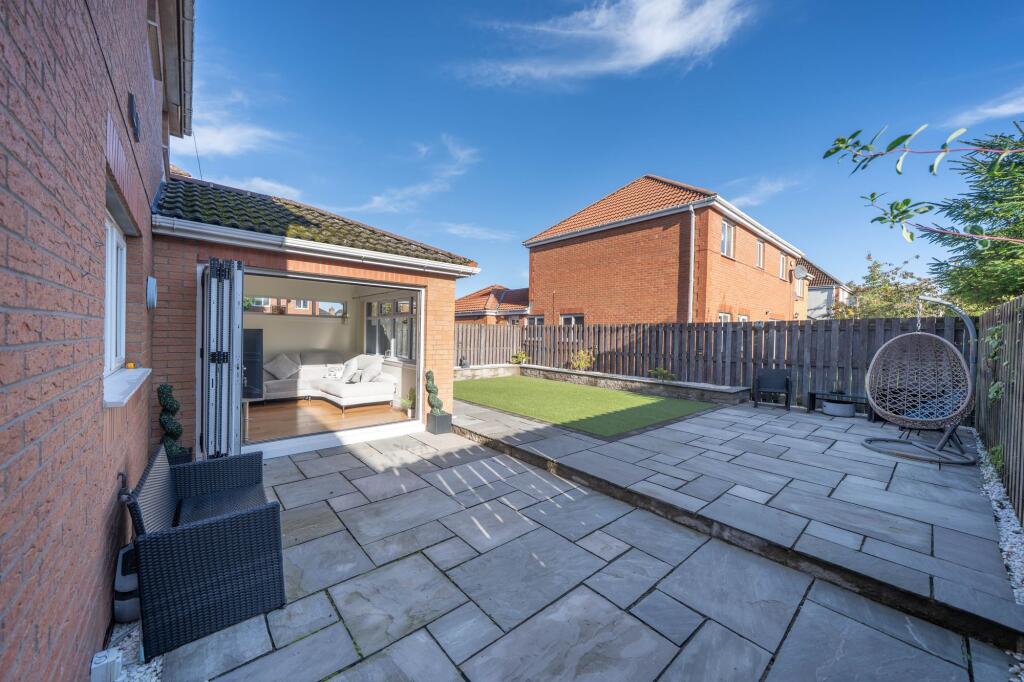 House in Dunfermline, Masterton - View 3