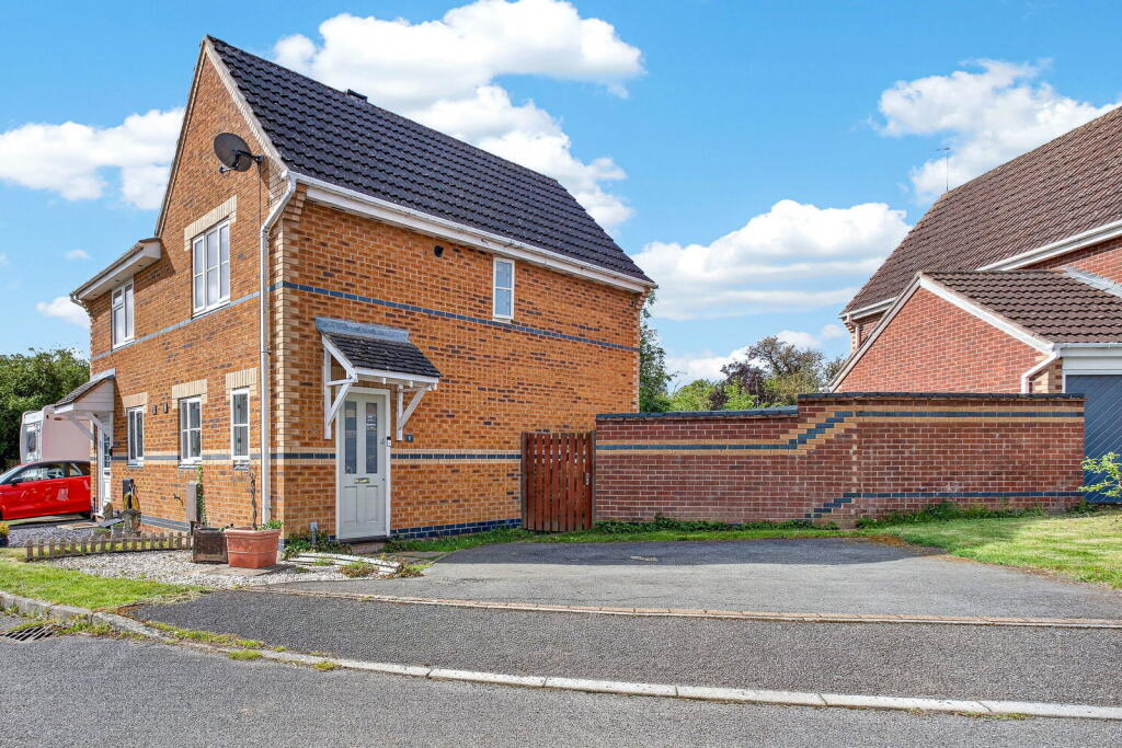 Main image of property: Redgrave Close, Kettering, NN15