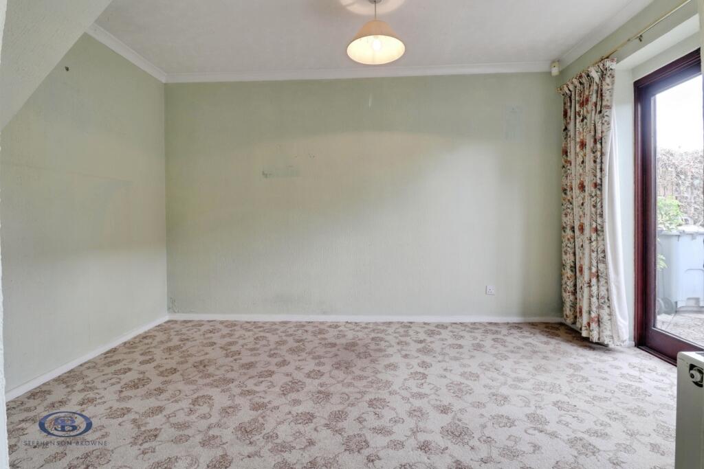 House in Stoke-on-Trent - View 4