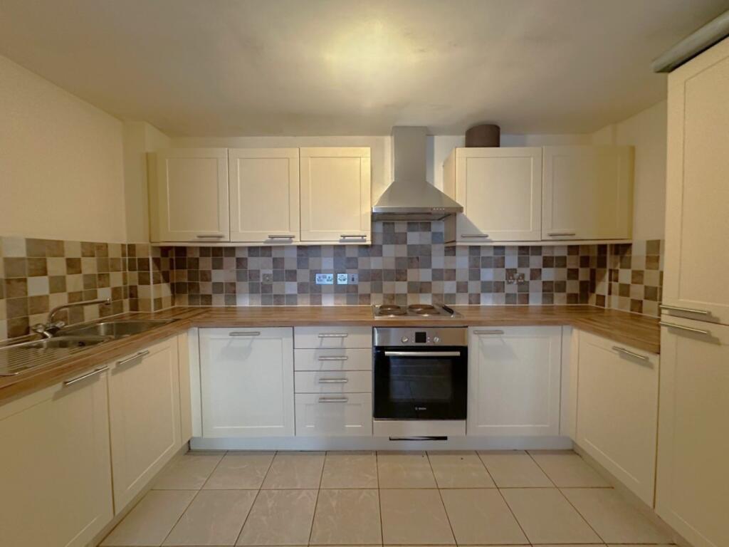 Atkins Gate, Orchard Street, Rainham, photo 2