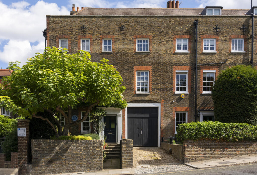 Main image of property: Maze Hill, Greenwich SE10