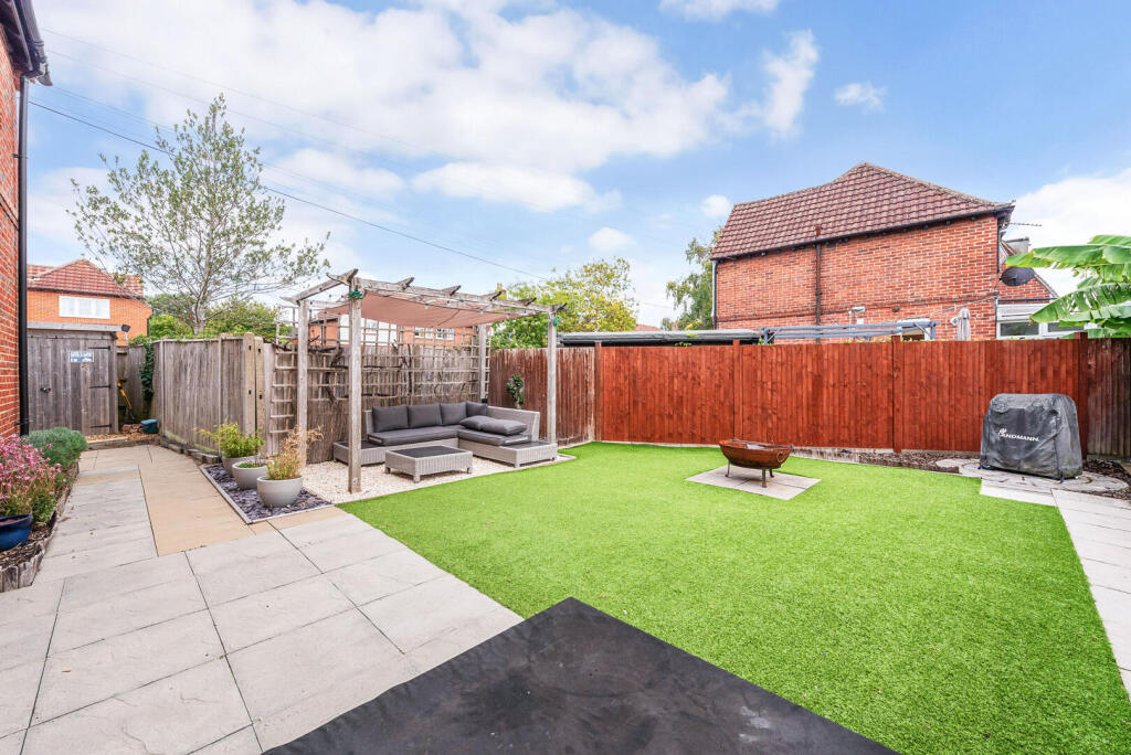 House in Fareham, Hampshire - View 5
