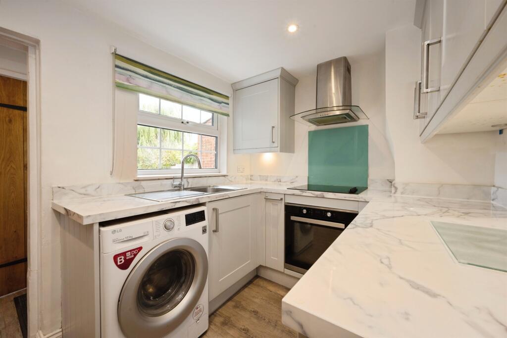 House in Luton, Cheddington - View 3