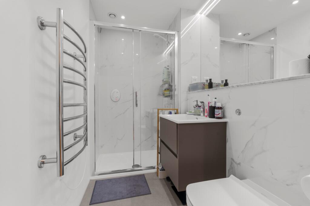 Apartment in Letchworth Garden City, Jubilee Industrial Centre - View 3