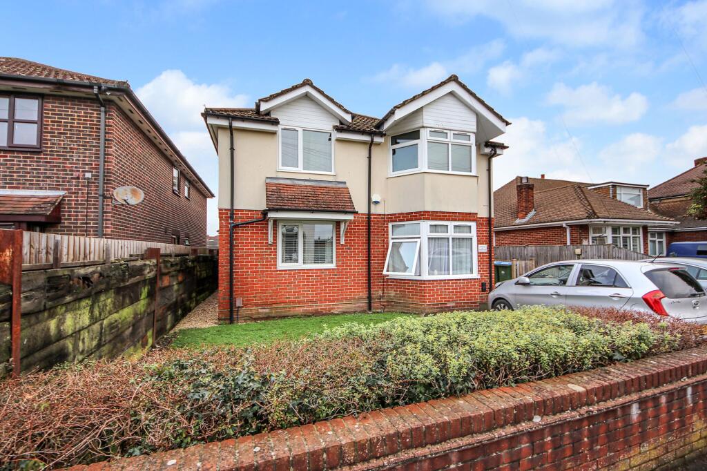 Main image of property: 79A Pinegrove Road, Sholing, SO19