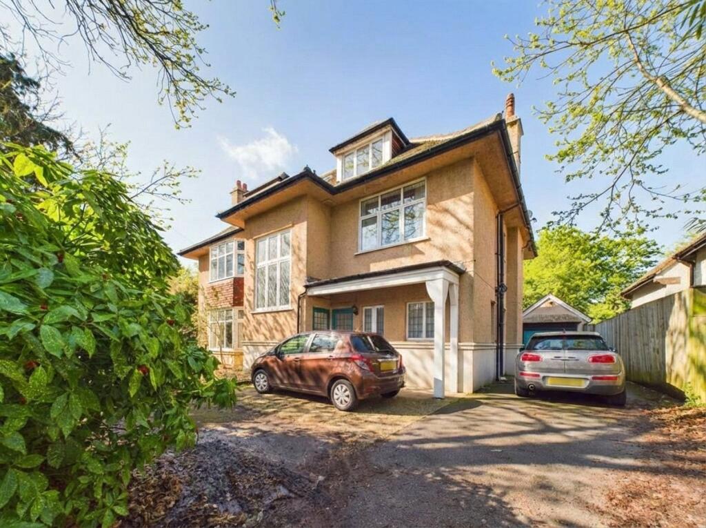 Main image of property: Chessel Avenue, Bournemouth, Dorset, BH5