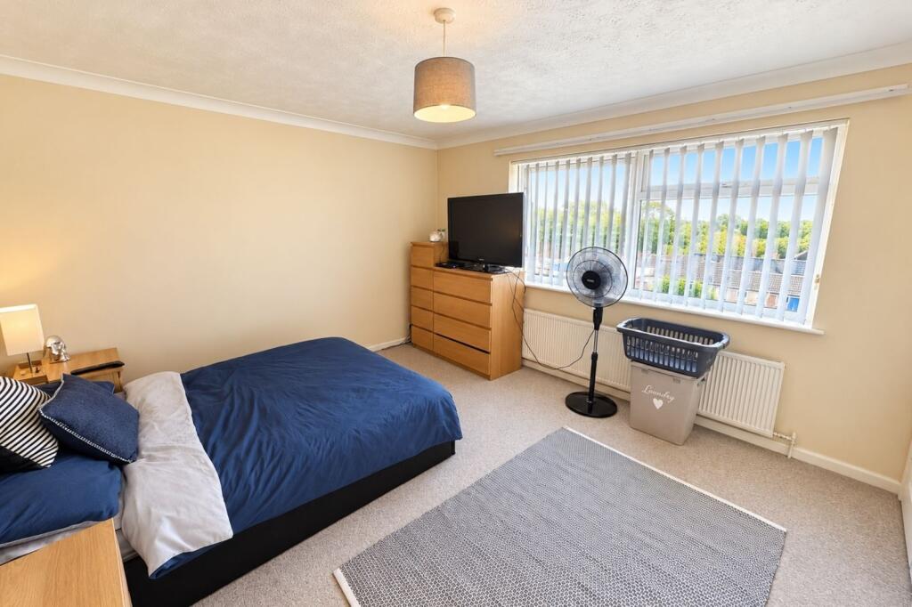 Apartment in Highcliffe-on-Sea, Highcliffe and Walkford - View 4