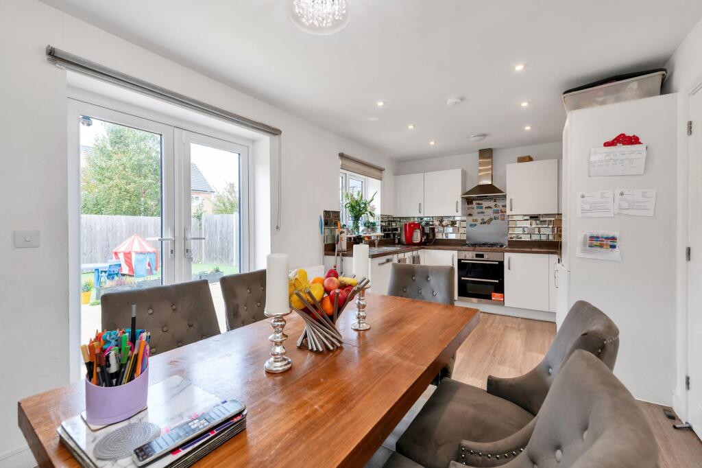 House in Stevenage - View 5