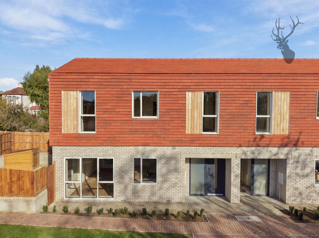 Main image of property: Queen Stables, Chingford, E4