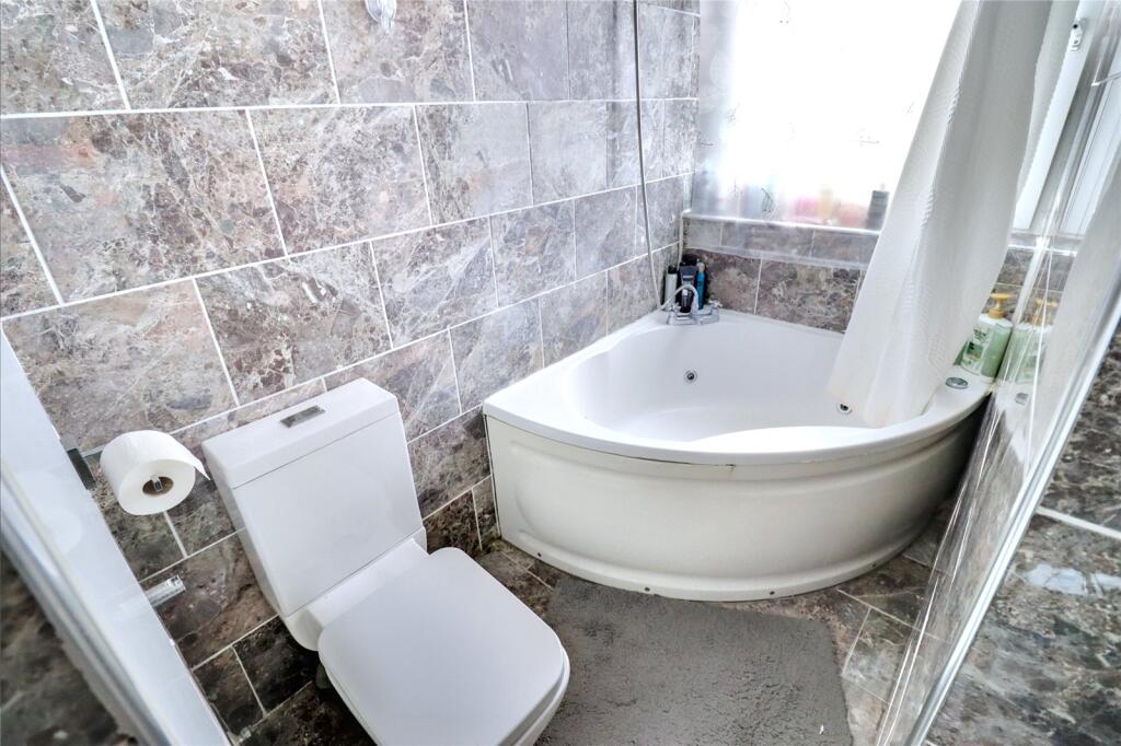 Oxford Gardens, Whetstone, London, N20 - View 6