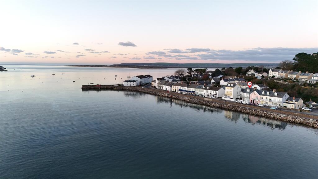Instow, Bideford, Devon, EX39 photo 2