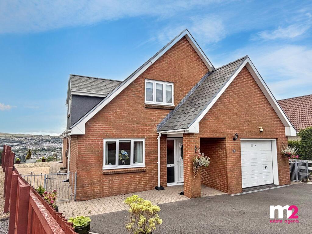 House in Newport - View 3