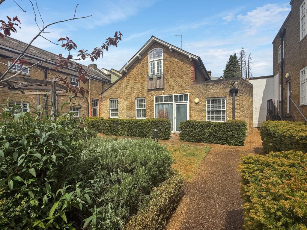 Main image of property: Baker Court, Braintree, CM7